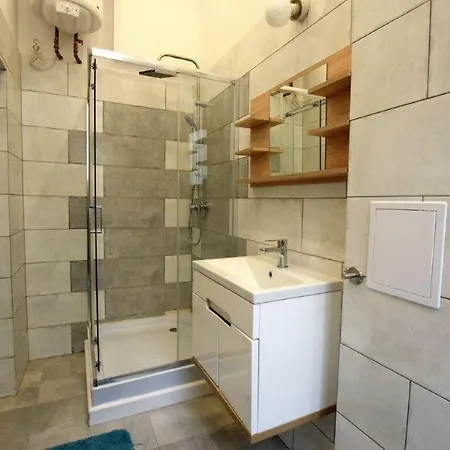 Kamienica Bydgoska 3 *